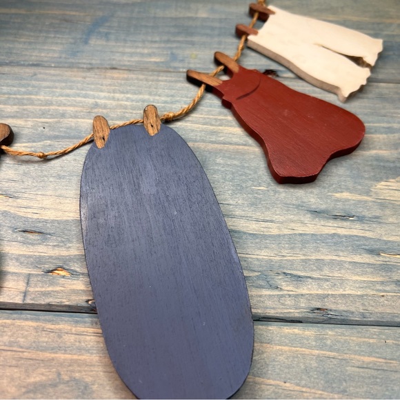 Vintage Wood Clothesline Wall Decor - Picture 8 of 15